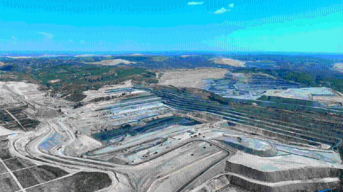 44da75e1e6f847319586800a761b55c9