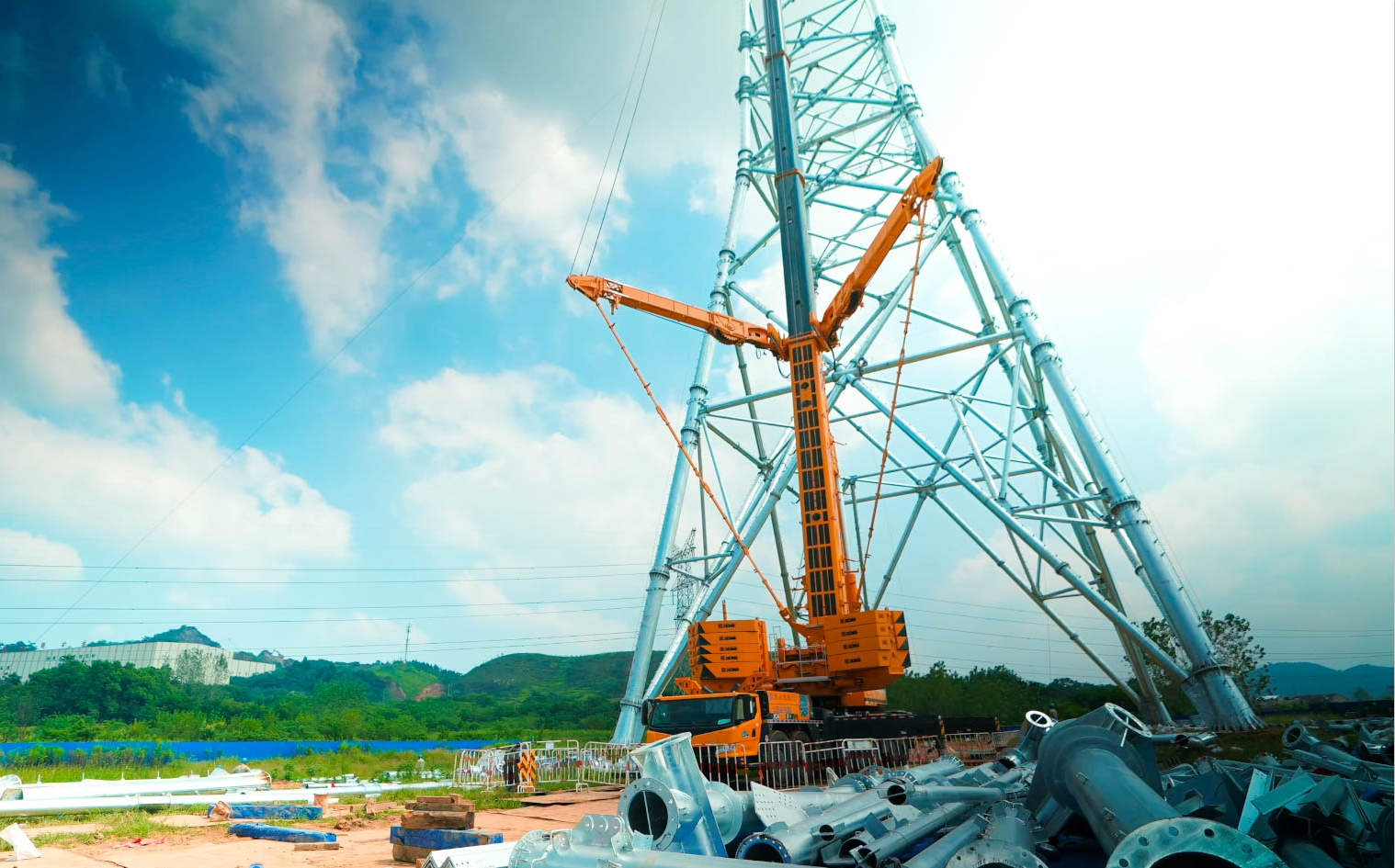 优德88“百变金刚”XCA600L8助力湖北送变电工程项目