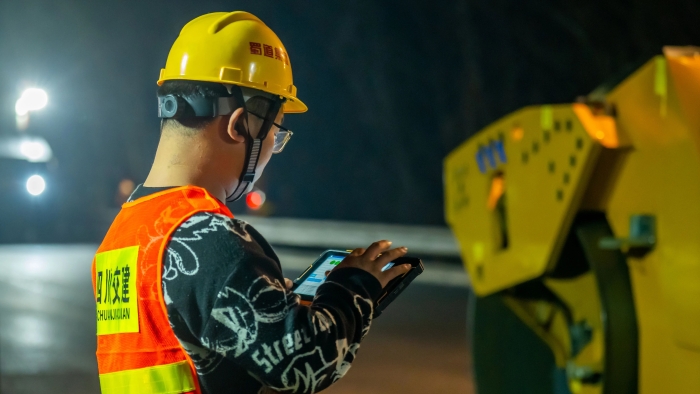 82477e5ff590467e94bf7b12debb602c