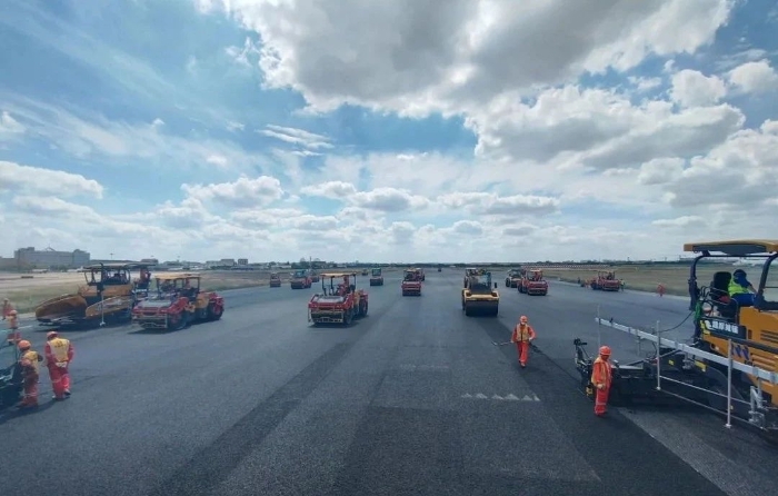 15天、26.6万平方米、45000吨！难！难！难！战！战！战！