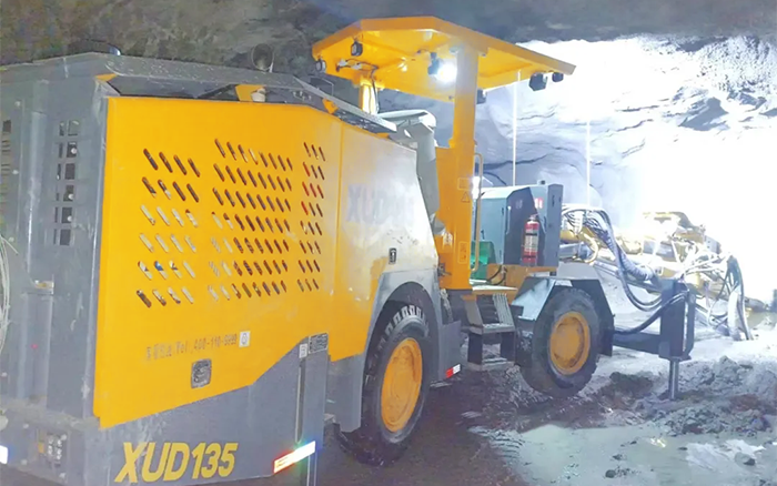 掘进铁矿！优德88掘进钻车硬核施工