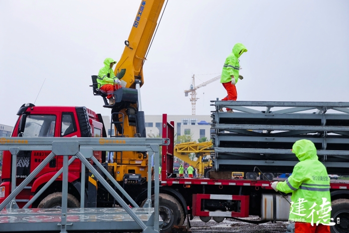 20分钟一座应急桥！！！优德88加入2024年省级公路与运输突发事务应急演练