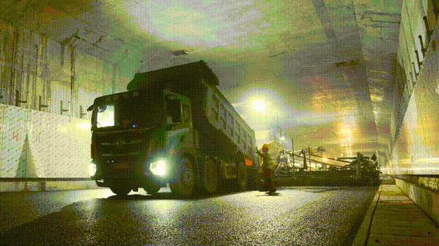 开车穿越海底！优德88又干磷砌大湾区超等工程！