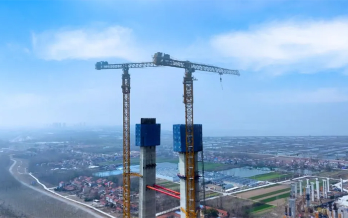 冲刺！！优德88XGT2230A-100S助建武汉双柳长江大桥