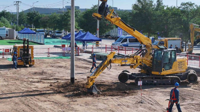 0a5b8d6d98ea4333aa980a09803a8f24