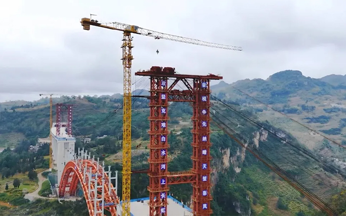 双塔连山涧 | 优德88塔机奋战白水河特大桥