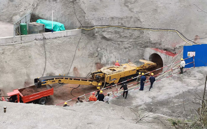 水利隧洞！！！优德88隧道掘进机买通要害一环！！！