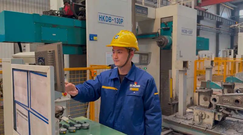 4c1f5f42330b4279bfc8e5f4e9b74a66