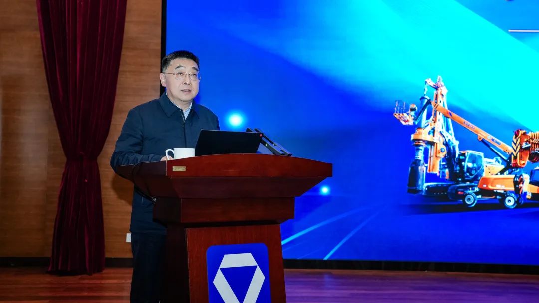 79b044f6da0a4a7796adfac636e6371d