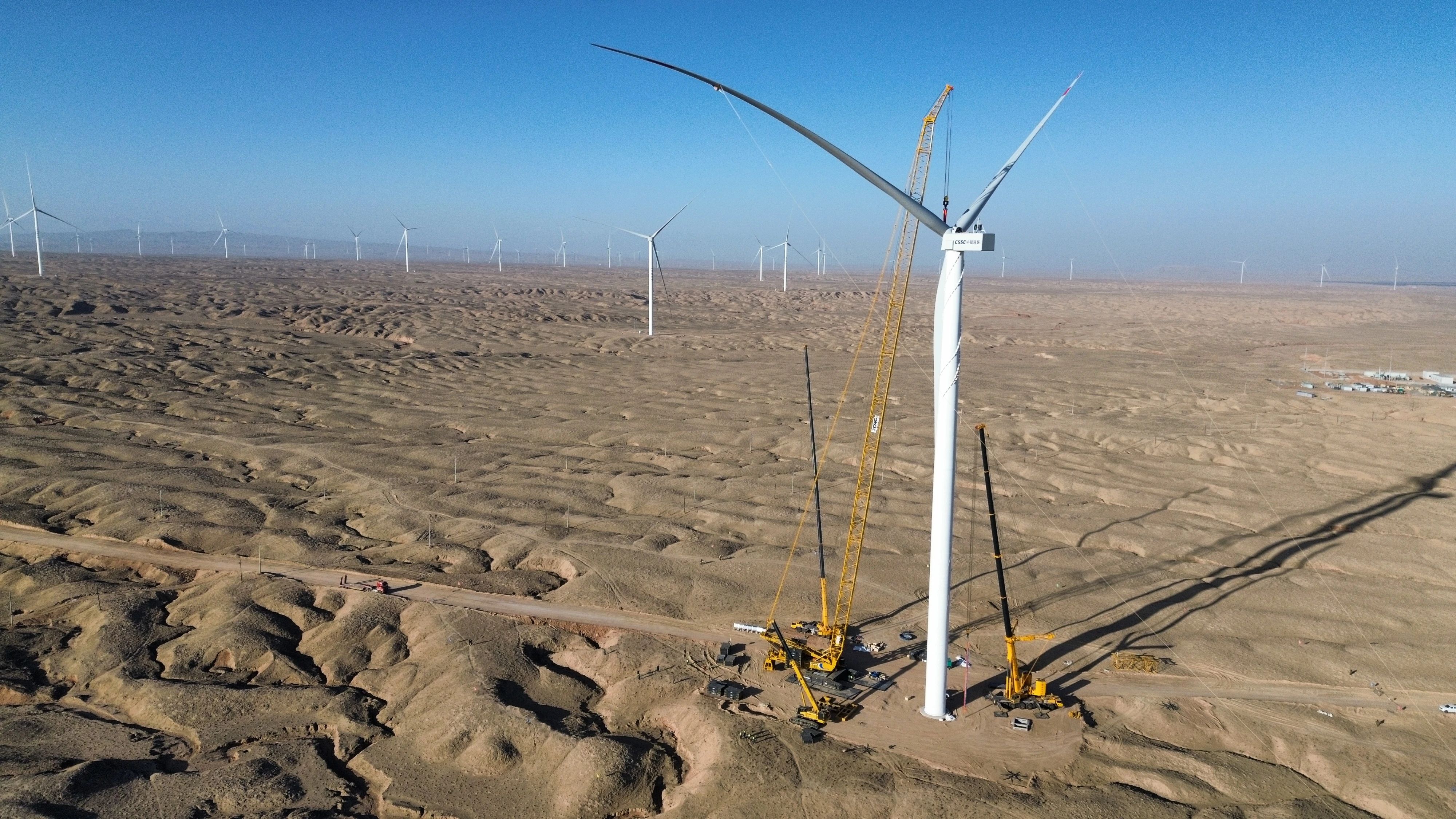 零误差！！！XLC18000M助力10万千瓦风力发电项目首台风机乐成吊装