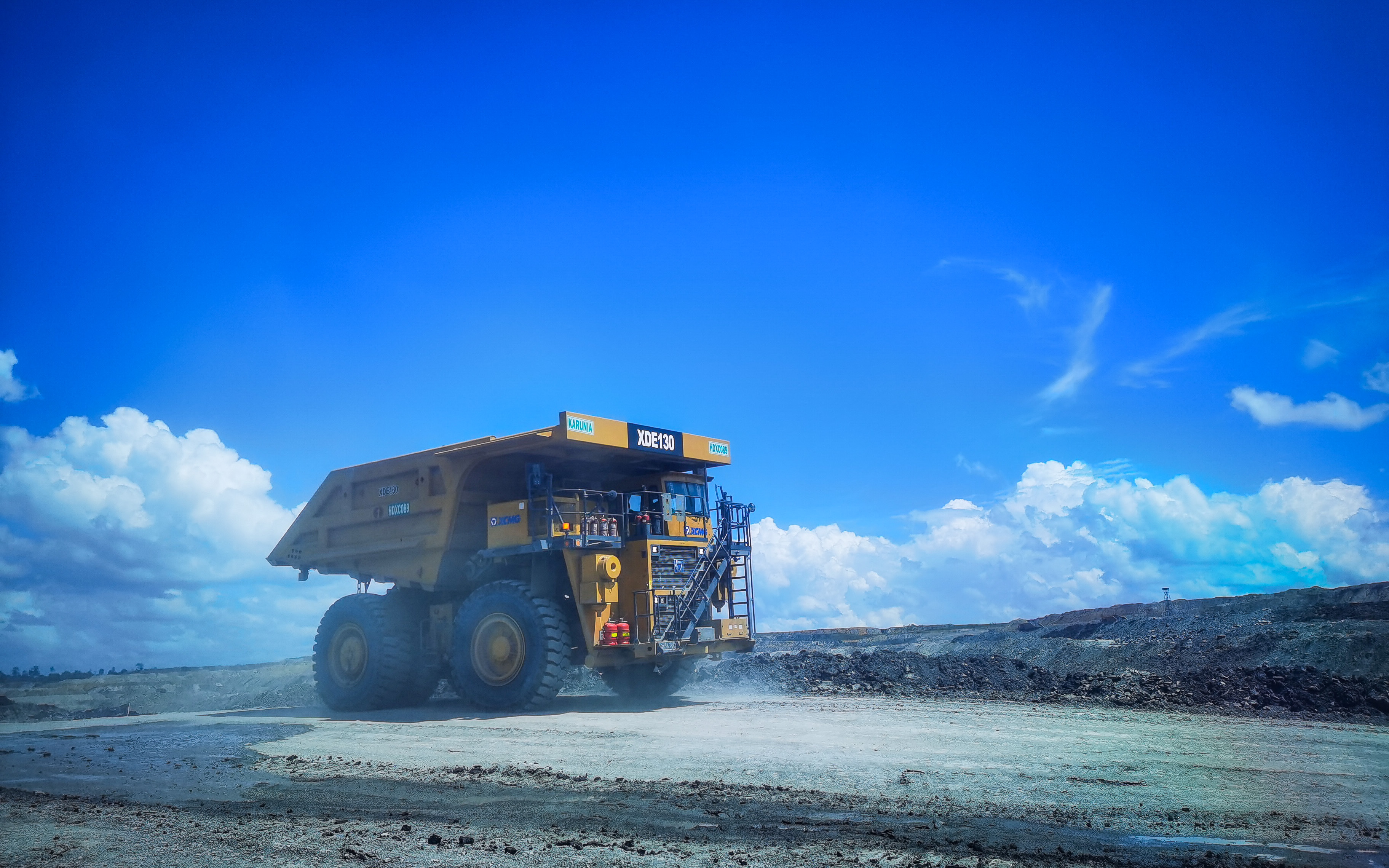 闪灼东南亚！！！优德88XDE130双桥刚性矿车效能非凡