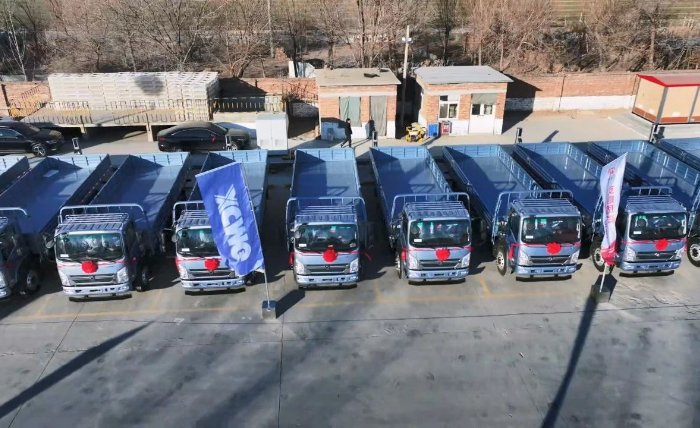 优德88轻卡新能源运输车批量交付山东客户