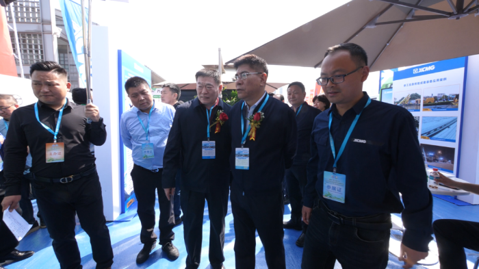 cb8cfe8b22bf4d1f93f6d45e6ecc74d4