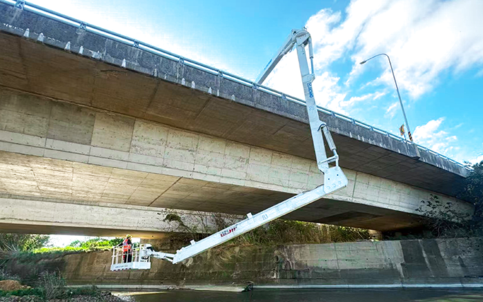 桥梁养护神器！！优德88 QJZ18 筑牢桥梁清静防线