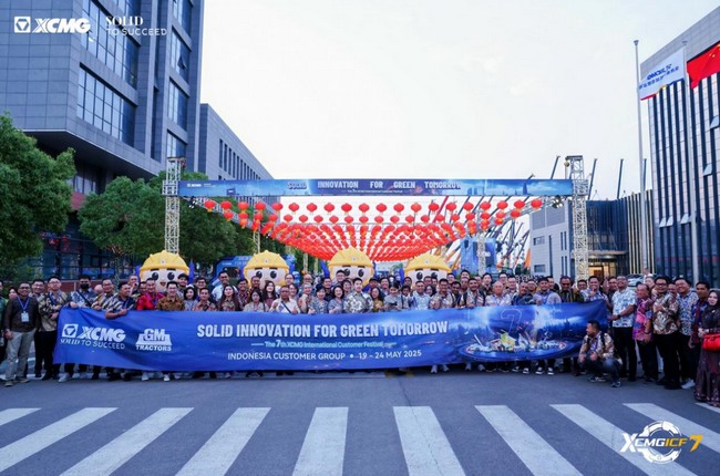 b094083153f94e92b6d3111cca0ac22e