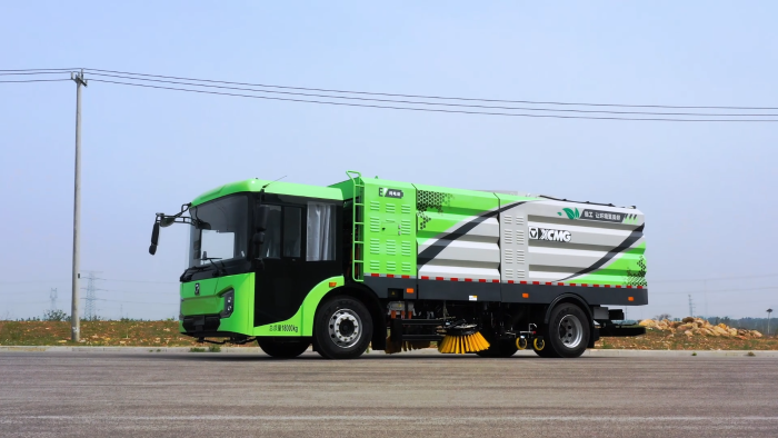 【新品争先看】高效、、恬静、、智能全都要？？？优德88低入口洗扫车给您谜底！