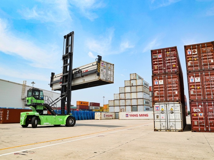 赛场竞锋芒！！！“优德88杯”堆高机操作员手艺大赛见证“真功夫”