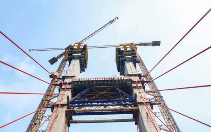 离通车又近一步！！南孟溪特大桥主塔周全封顶