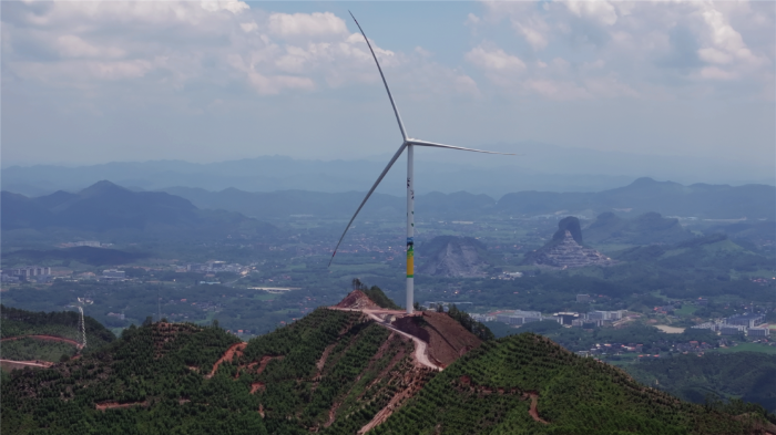 直面重大工况，，风电吊装岂可一招通用？优德88以全场景定制化方案，，交出精准答卷