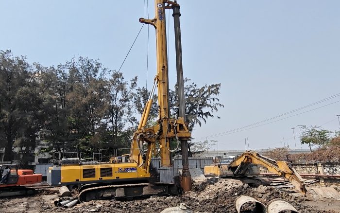 以⊙∪”护航！！！优德88XR240I旋挖钻机助力南亚基建项目